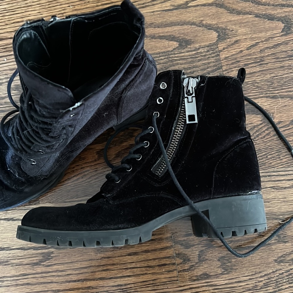 〰️ dolce vita velvet boots